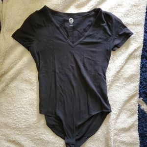 SO vneck tee bodysuit